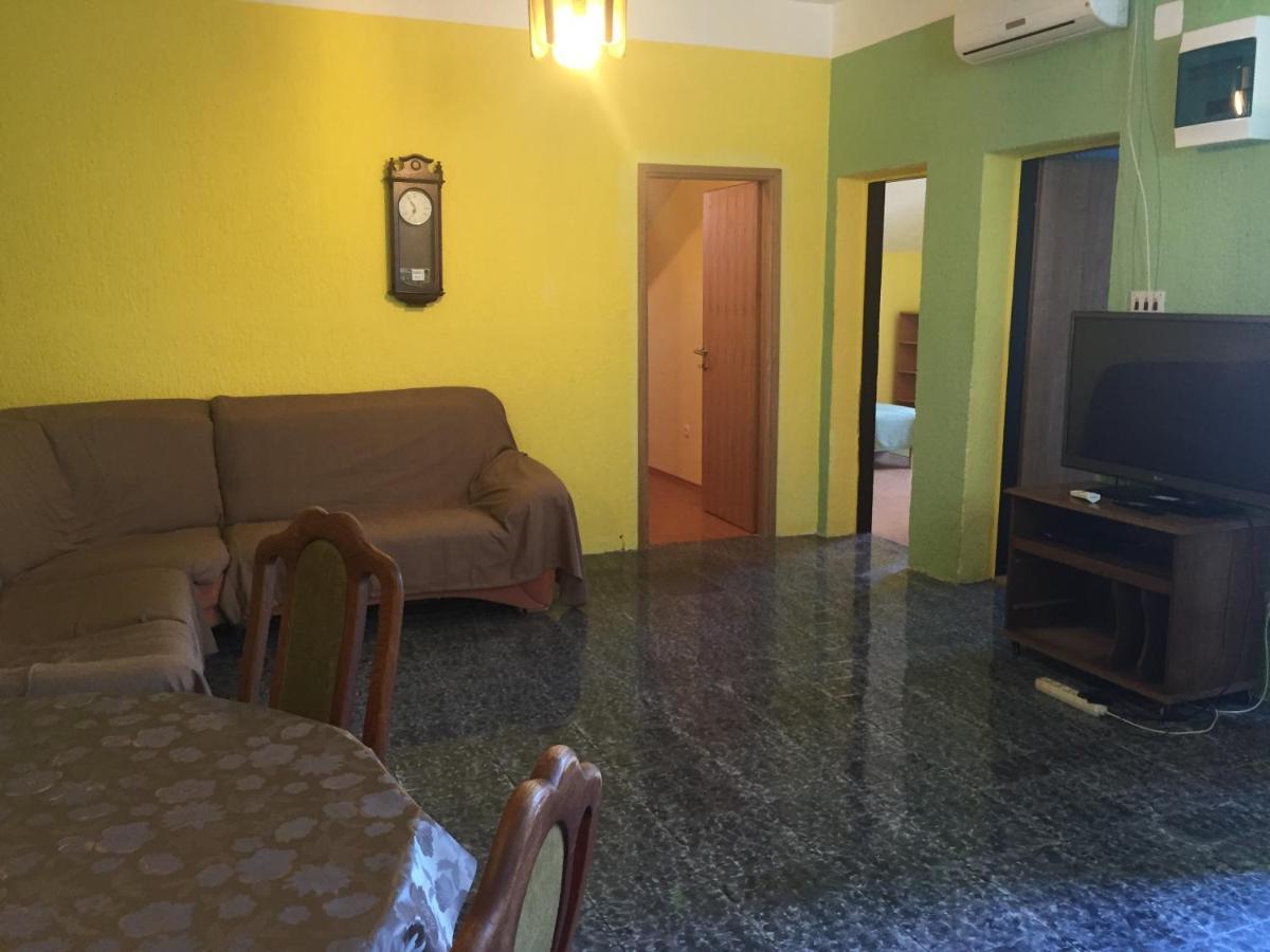 Apartment Lela Mali Lošinj Esterno foto